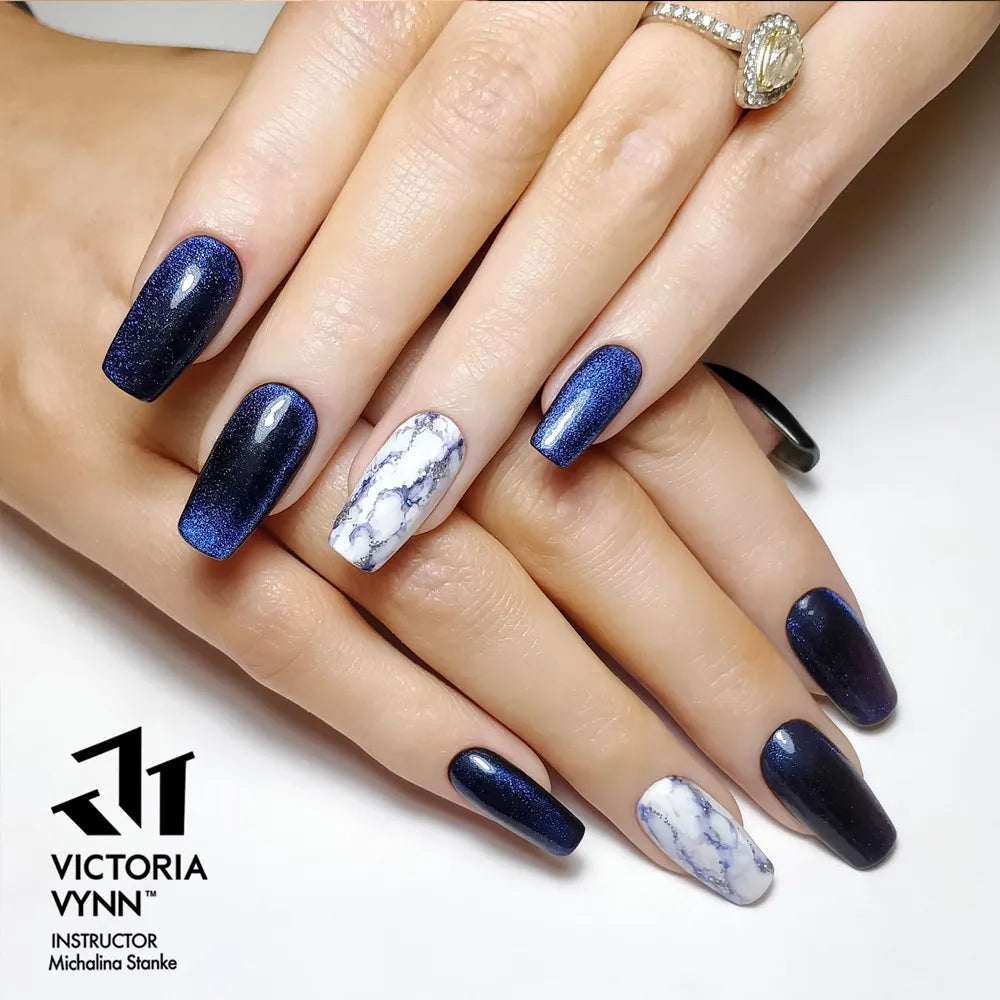 Vernis gel de salon n° 233 Cat Eye Tanzanite