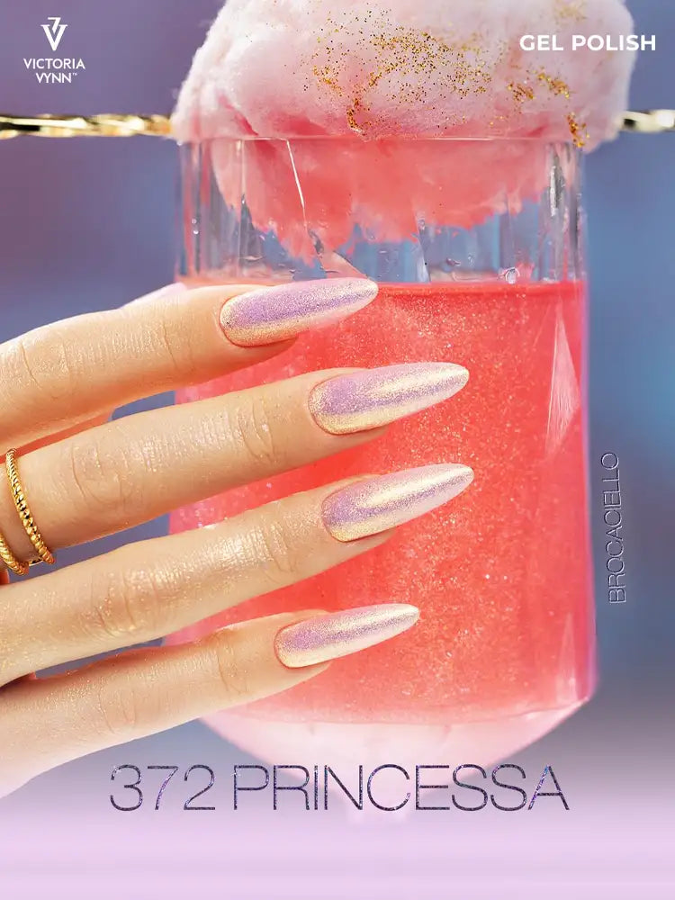 Victoria VYNN Gel Polish No. 372 Princessa
