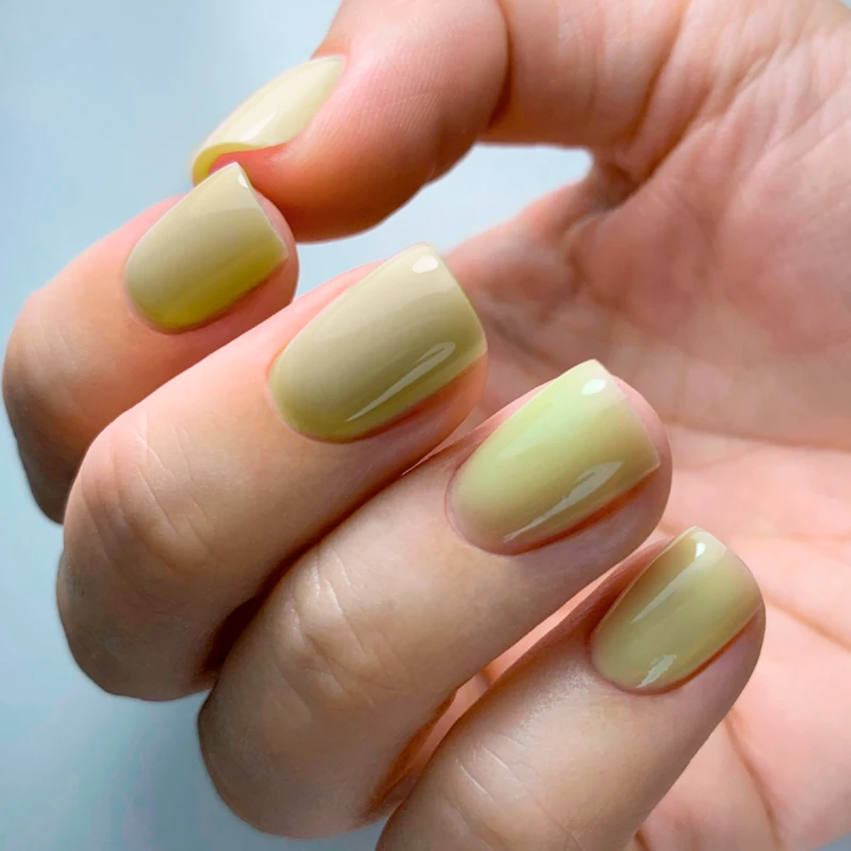 Strong Gel PNB 003 jaune pastel , rubber base,  – gel professionnel pour ongles | Mon Style Mes Ongles Québec