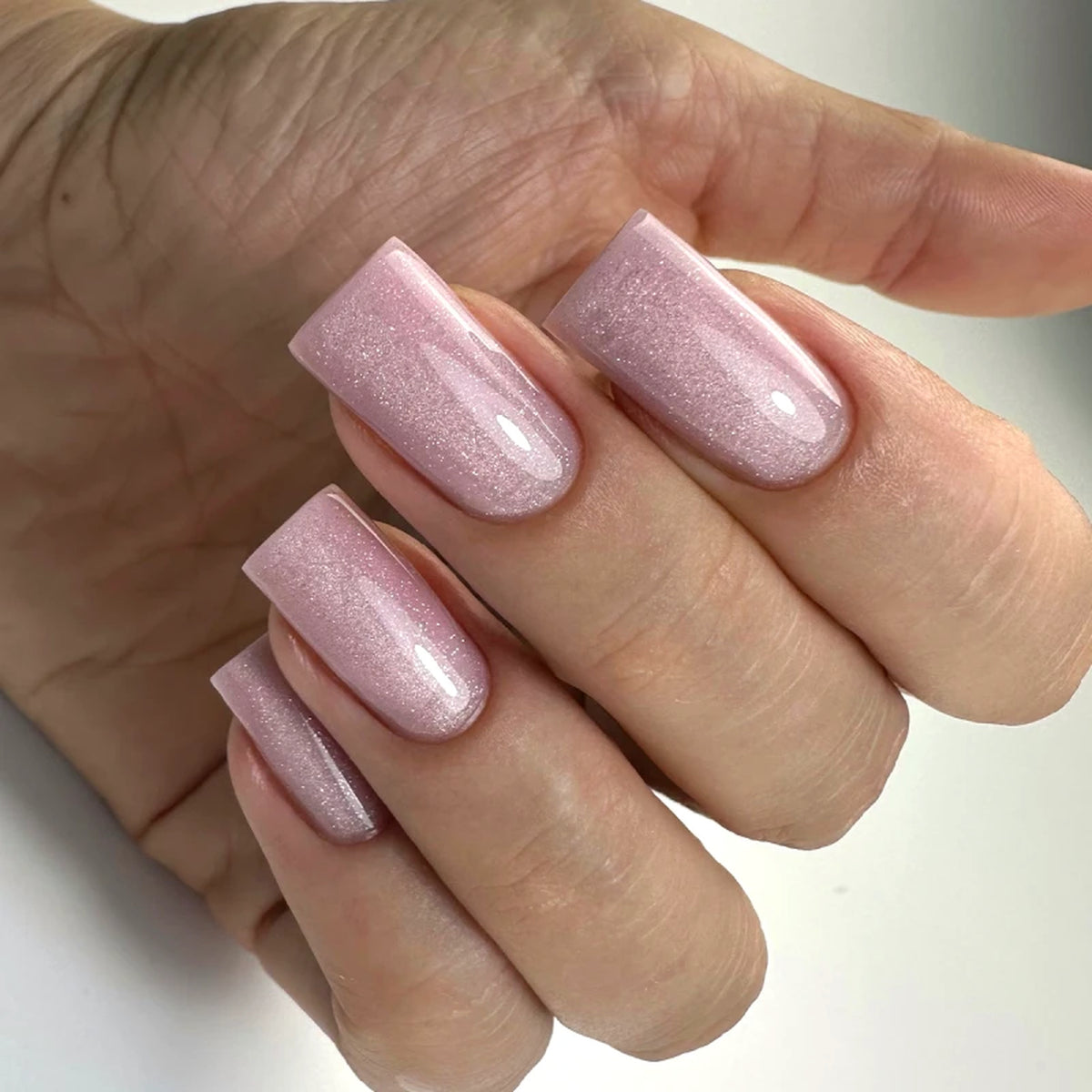 Strong Liquid Gel PNB 034 17 ml avec nuancier – gel liquide professionnel rose scintillant | Mon Style Mes Ongles Québec