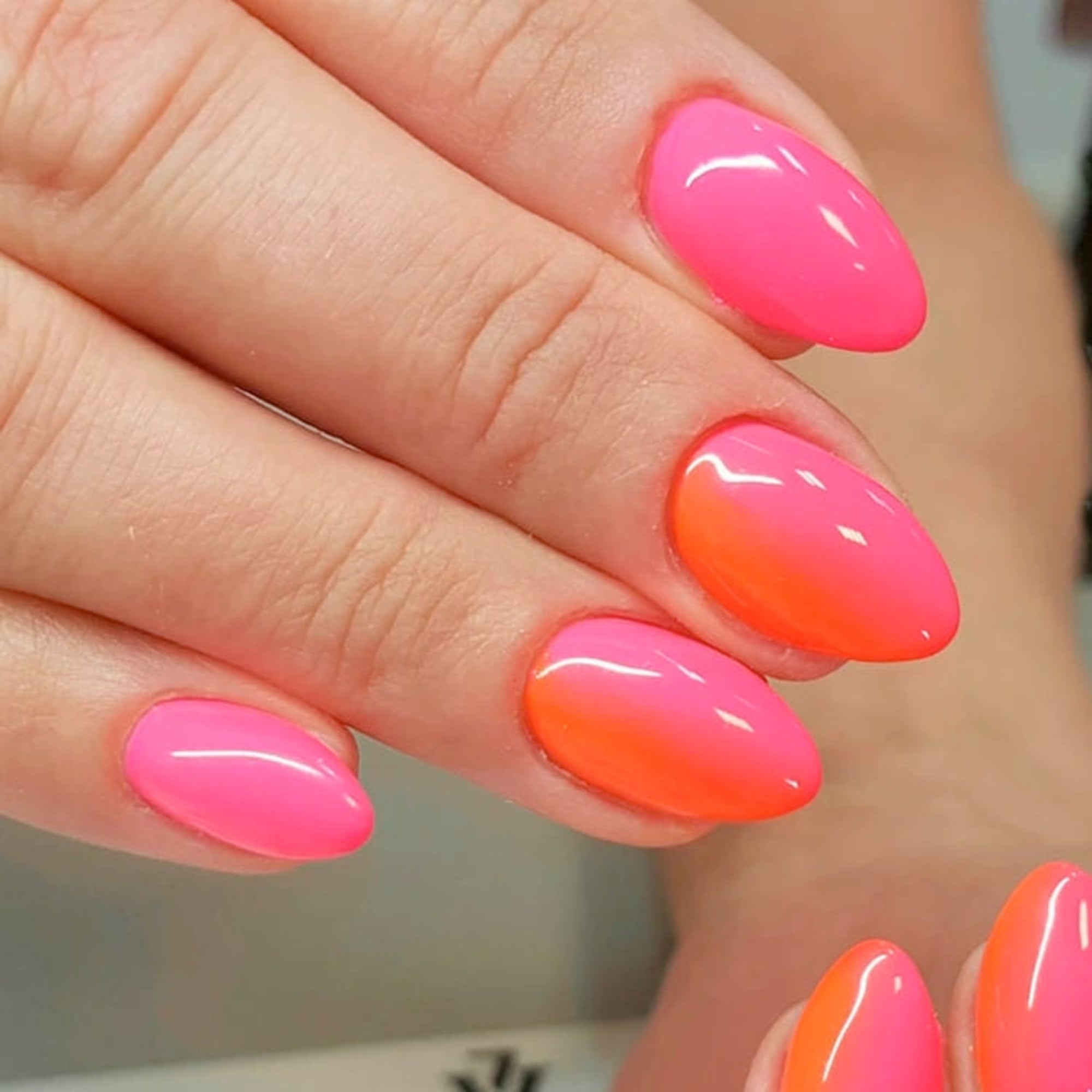Vernis Gel Pure Creamy No. 077 – Hot Shot | Victoria Vynn