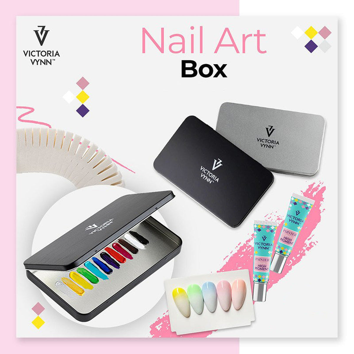 Présentation de la boîte Victoria Vynn Nail Art Box avec pinceaux et produits de nail art.