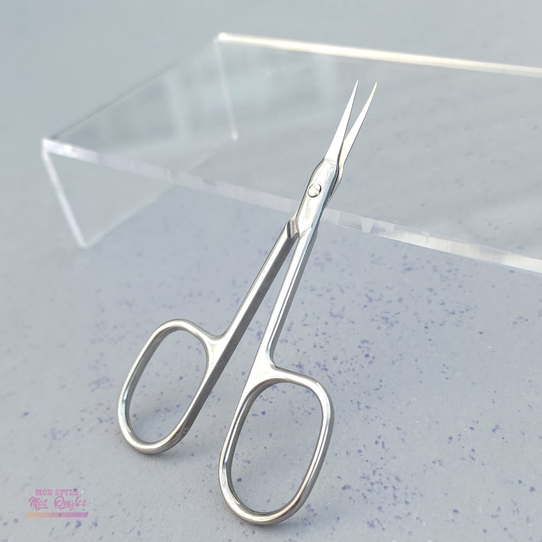 cuticle scissors