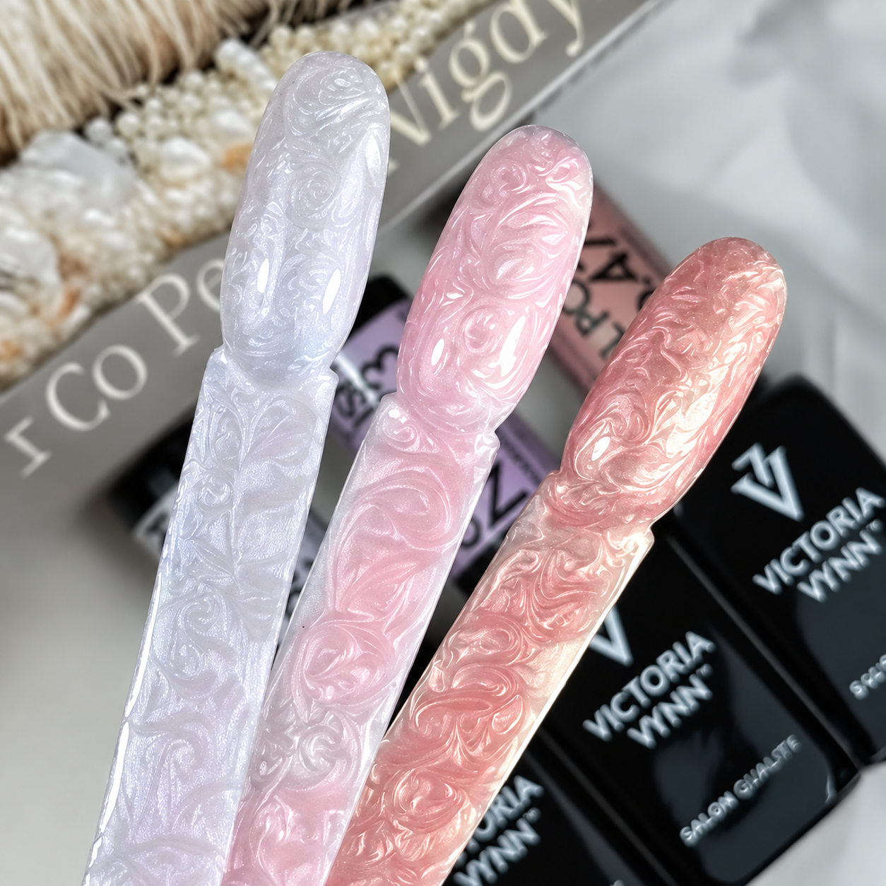 Vernis Gel No. 474 – Pearlfectionist | Victoria Vynn, livraison partout et rapide au quebec et canada , mon styles mes ongles, formation manucure seche en gel et popits