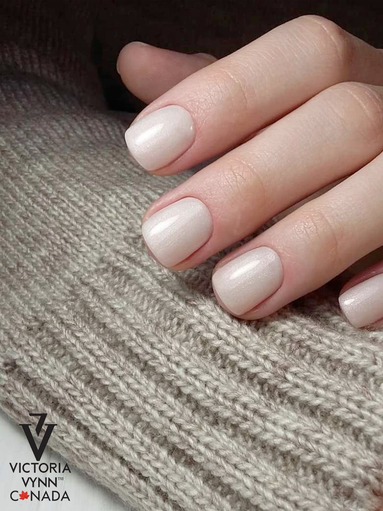 Pure No. 002 Pearly Glow Creamy Hybrid Gel Polish