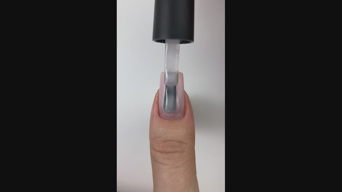 application de gel BIAB, pour renforement d'ongles, de pnb