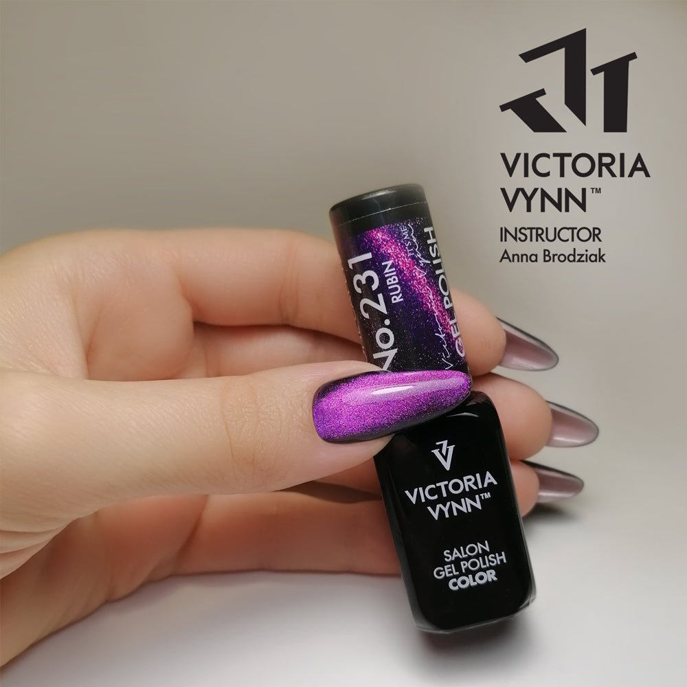 Vernis gelcat eyes 231 ,Victoria Vynn – résultat sur ongle | Mon Style Mes Ongles Canada