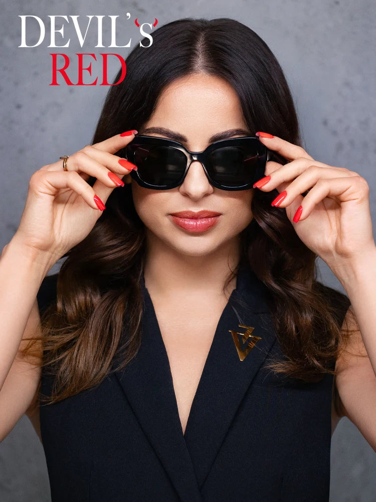 Vernis gel Victoria VYNN 466 Devil’s Red rouge glamour intense sur ongles quebec