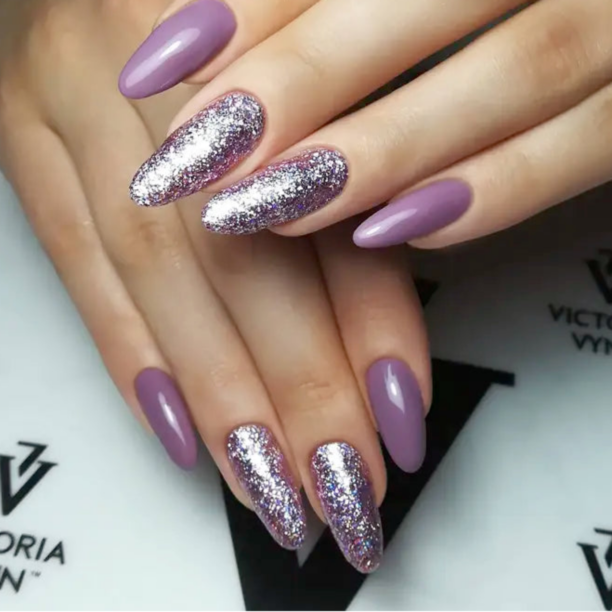Vernis Gel Pure Creamy No. 101 – Glazed Blueberry | Victoria Vynn