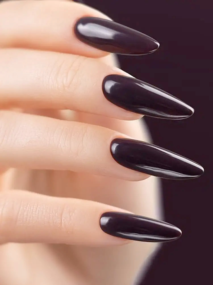 Victoria VYNN No. 247 In the Dark — Pure Creamy Hybrid