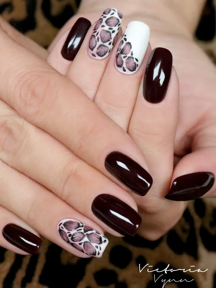 Pure Creamy Hybrid Gel Polish No. 136 Dark Truffle