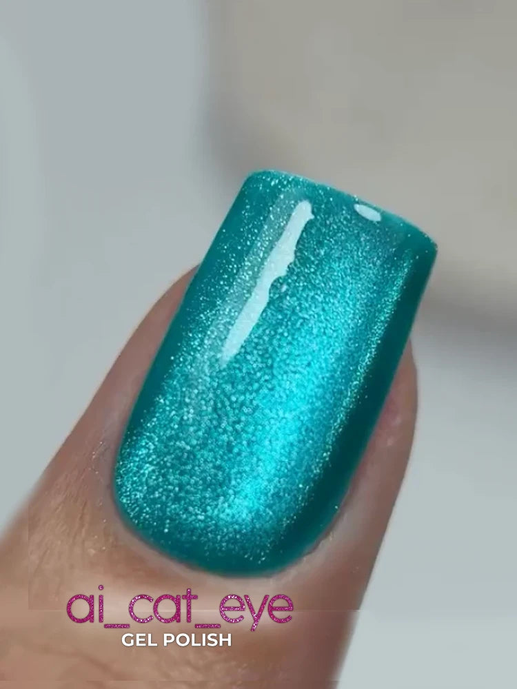 Victoria VYNN Gel Polish No. 395 Cat Eye Siri