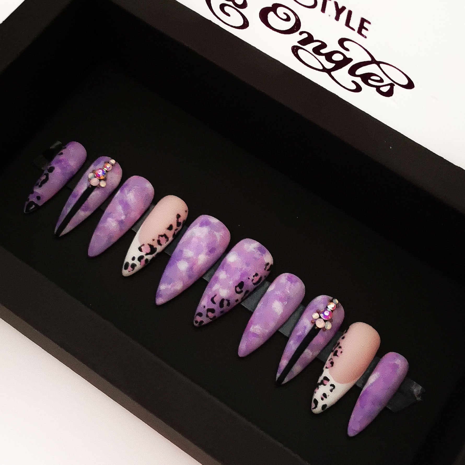 MATTE LEOPARD - customizable nails-