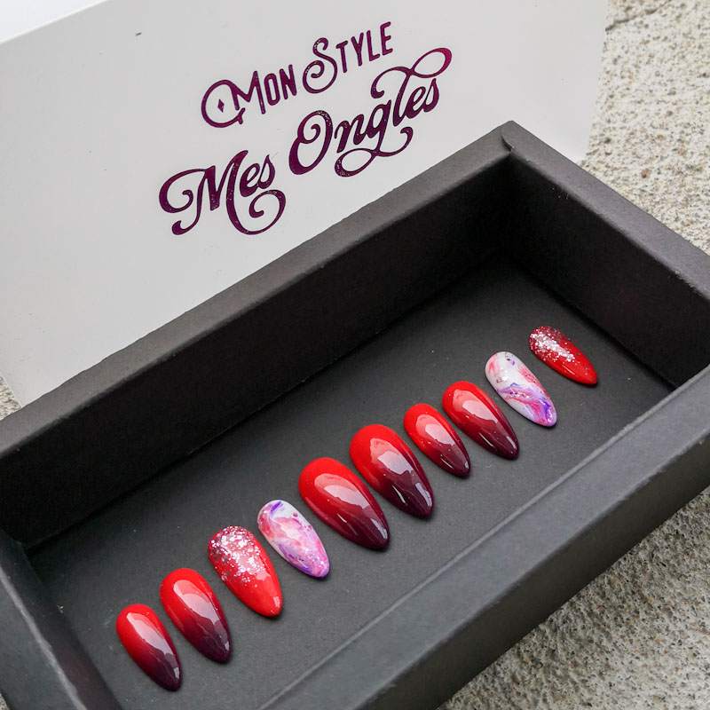 SPÉCIAL BLOODY -ongles personnalisables-